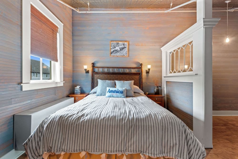 Mccloud Mercantile Hotel