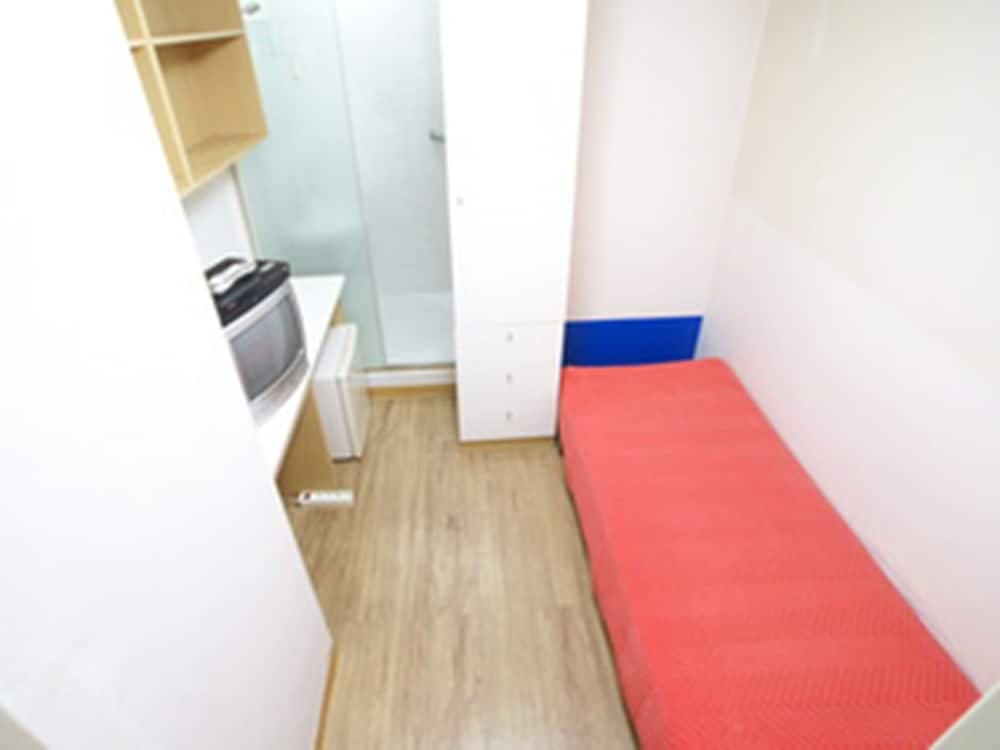 E-Livingtel - Hostel