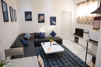 Charmin & Trendy Apartment Marsa Beach