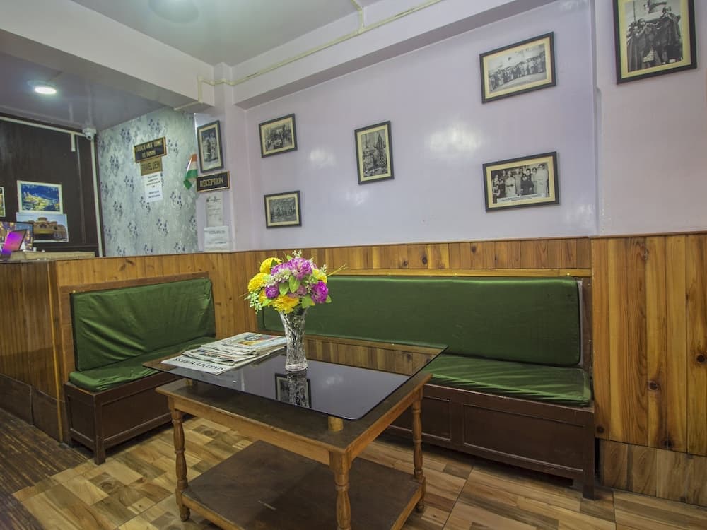 OYO 23629 Hotel Migtin