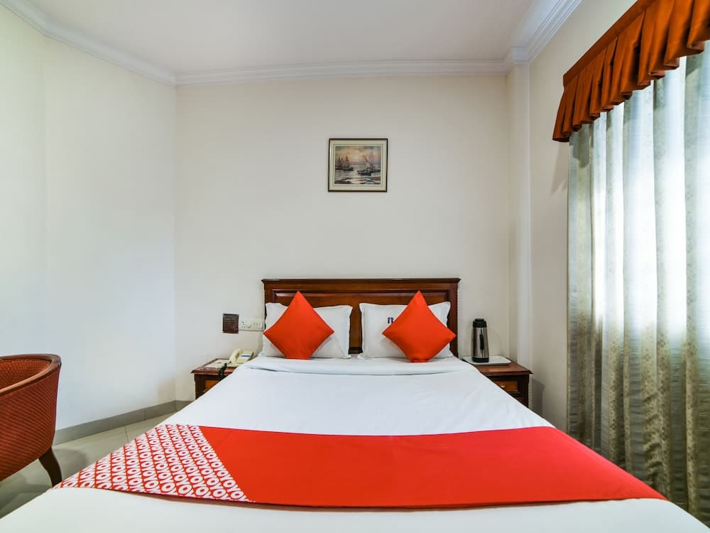 OYO 8198 Hotel Raj International