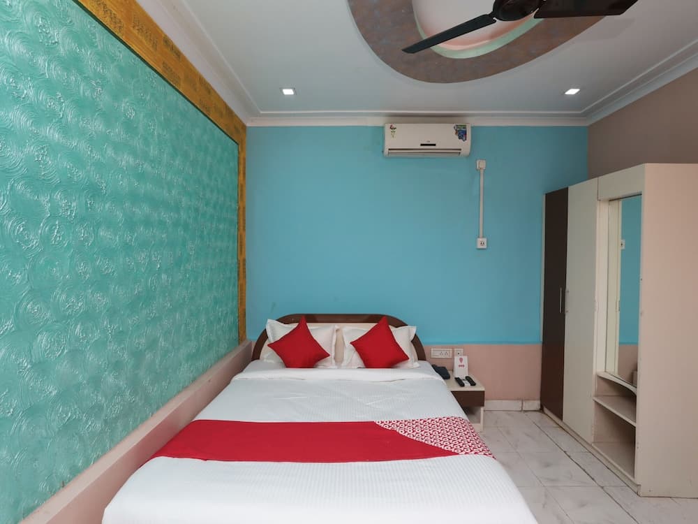 OYO 16977 Megha Resort