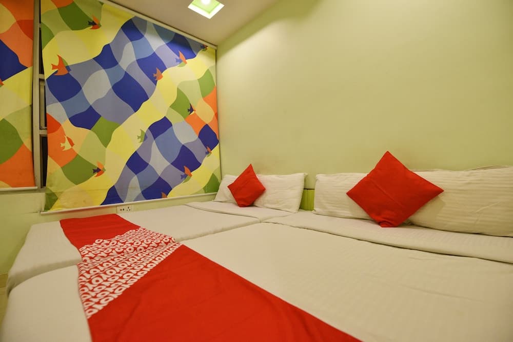 OYO 3311 Hotel Apple 9