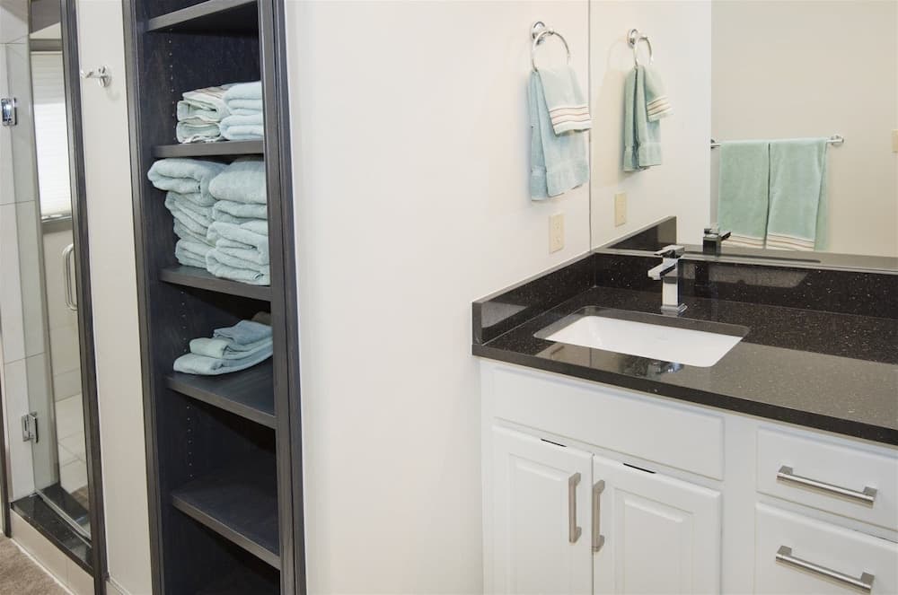 Glacier Court 1824 A