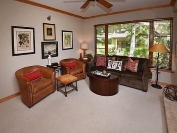 Arrowhead Village Condo - 104 Aspenwood Lodge