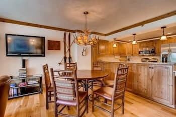 Beaver Creek Borders 203U