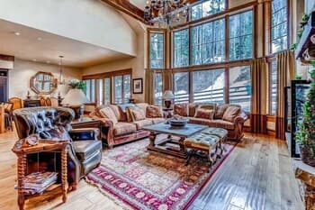 Beaver Creek Villagewalk 102