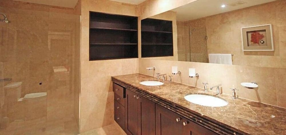 Condo Coral Cove 11 - Near Sandy Lane Beach