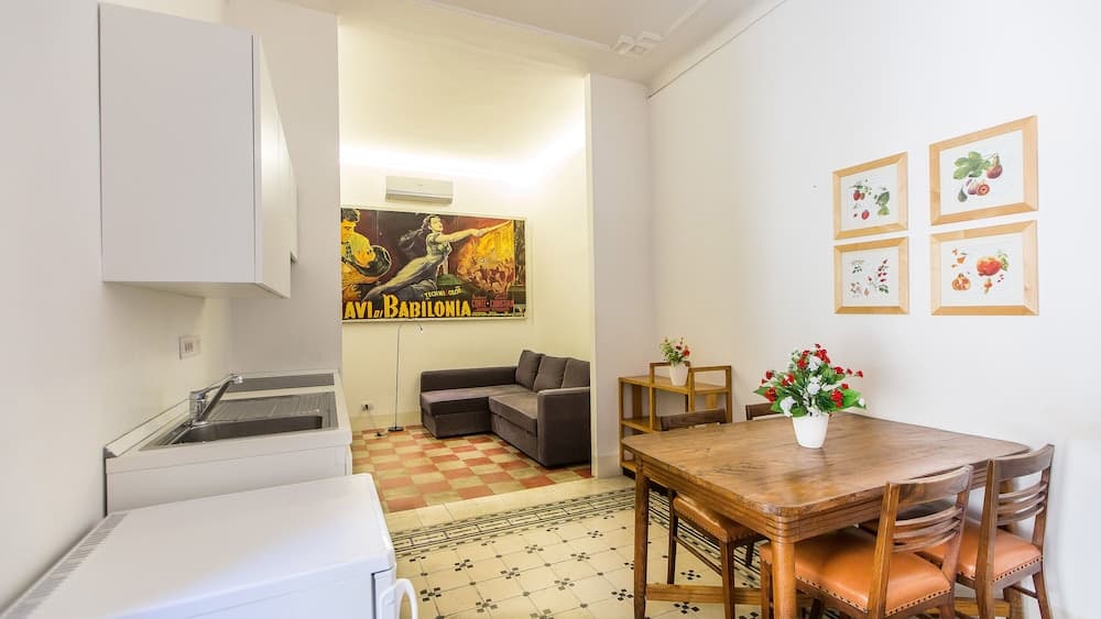 Rental In Rome Arenula Apartment