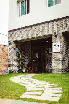 Gyeongju Alley Guesthouse