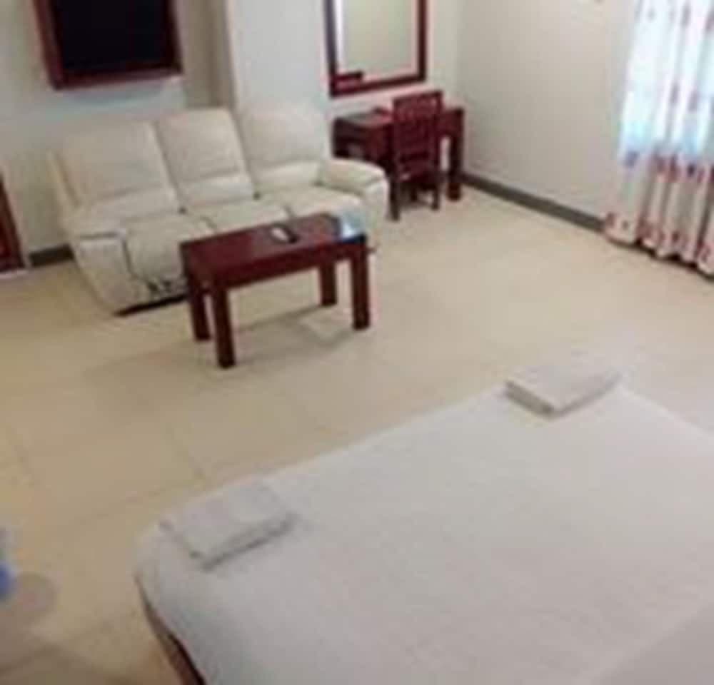 Lanmadaw Plaza Hotel China Town