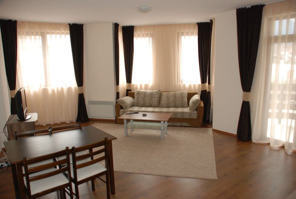 Pirin Palace White Apartments