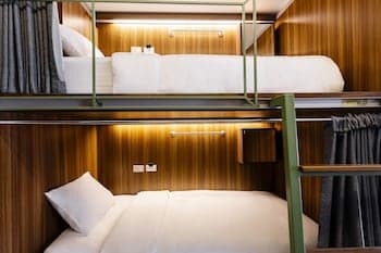 KhunLuang Hostel - Adults Only