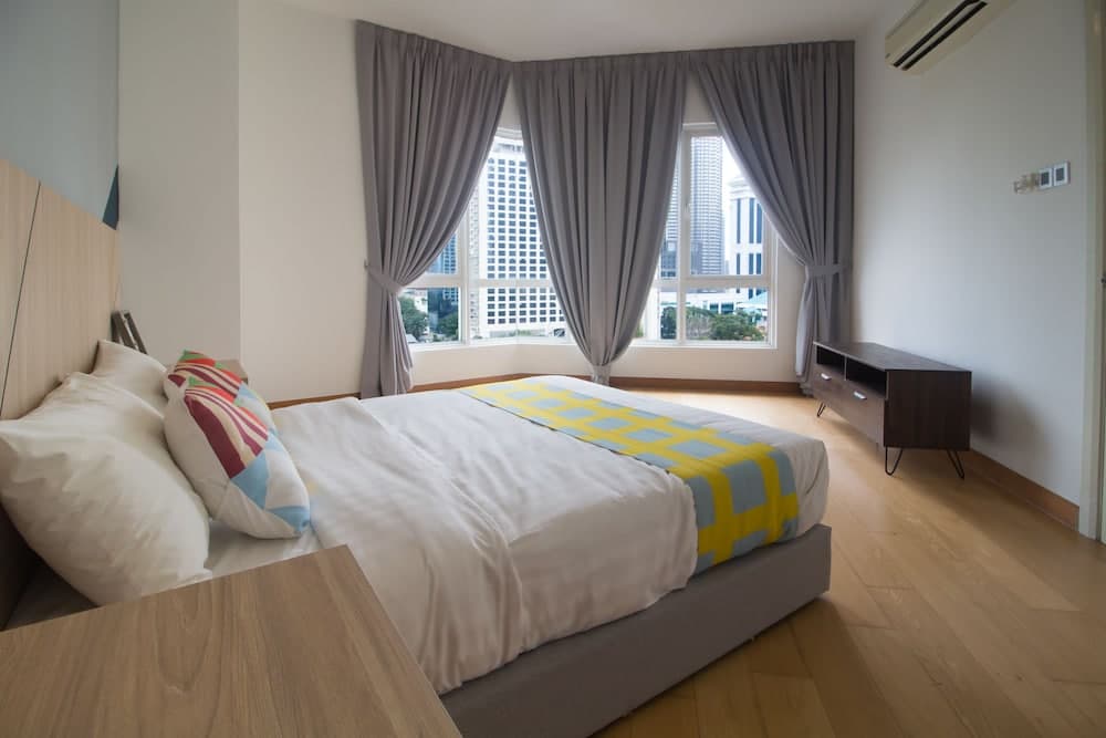 OYO Home 501 Luxury 1BR Crest Condo