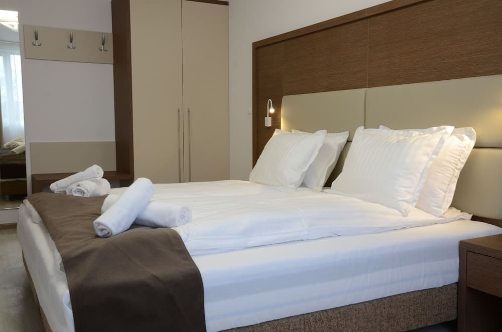 Stela Deluxe Apartments