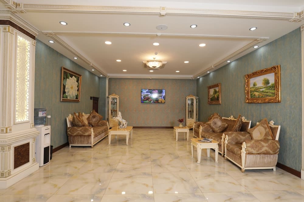 Altus Hotel Baku - Free Massage