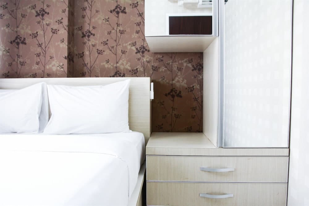 Pool View 2BR Mutiara Bekasi Apartment