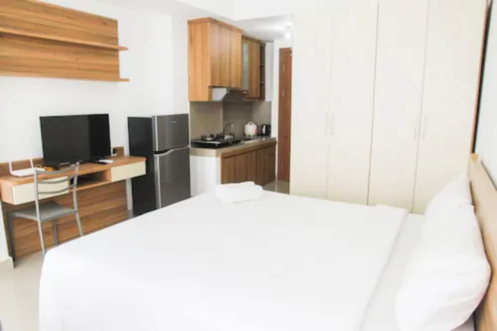 Modern Style Studio at The Nest Puri Apartment