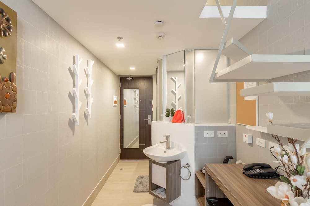 Selah Pods Hotel Manila