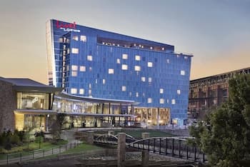 Live by Loews, Arlington, TX