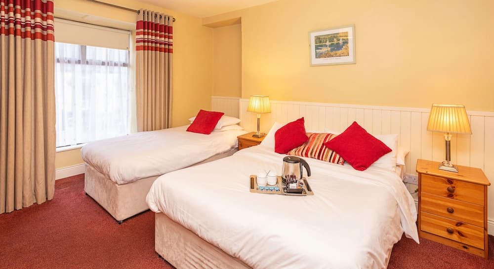 Larkins Pub Restaurant and B&B