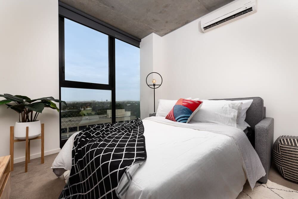 568 St Kilda Road Apartments by TWIG