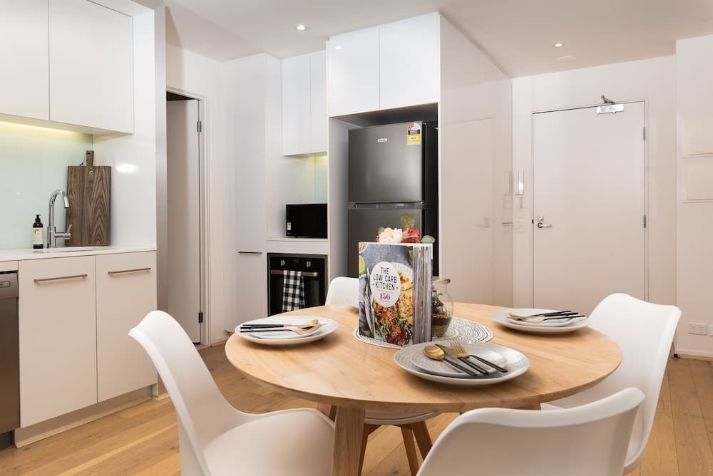 568 St Kilda Road Apartments by TWIG