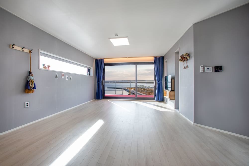 Pretty Queen Pension