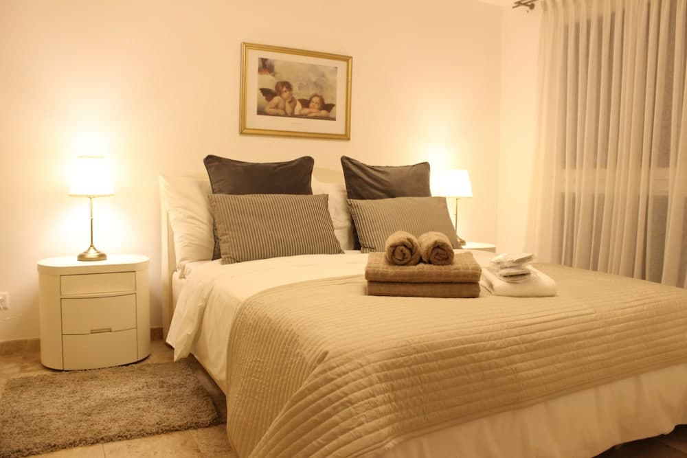 Montreux Lake View Apartments City Centre