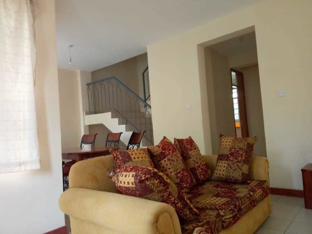 Private Home 4 bedrooms 4.5 bathrooms