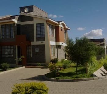 Private Home 4 bedrooms 4.5 bathrooms