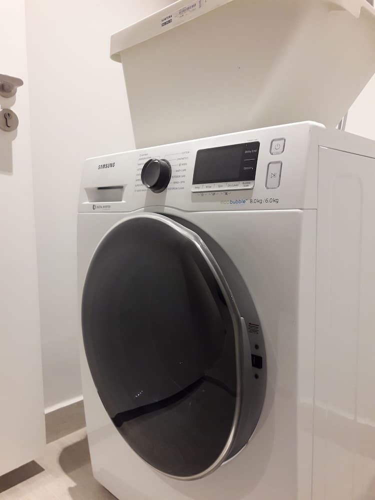 7Stonez Anggun Suites