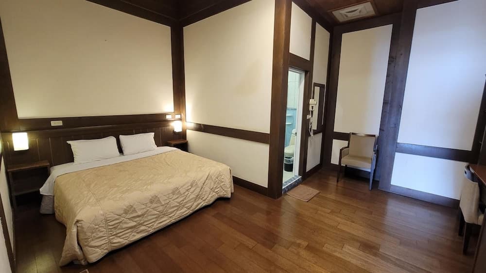 Maple Leaf Holiday Villa