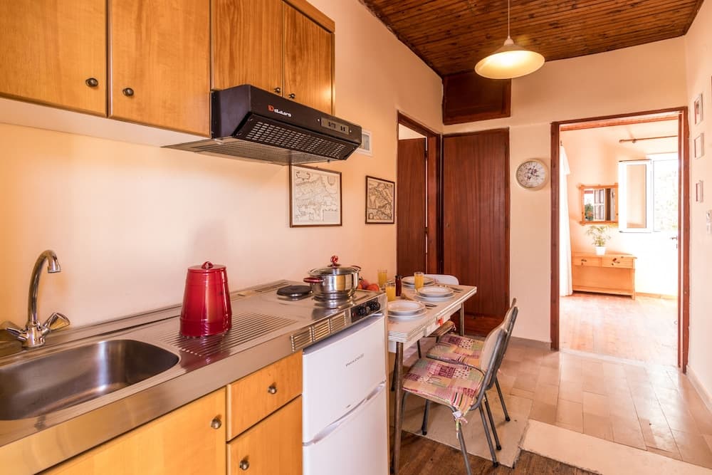 Private House in the Heart of Kavos By Konnect