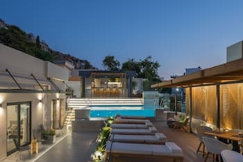 Casa D'Irene Deluxe Hotel