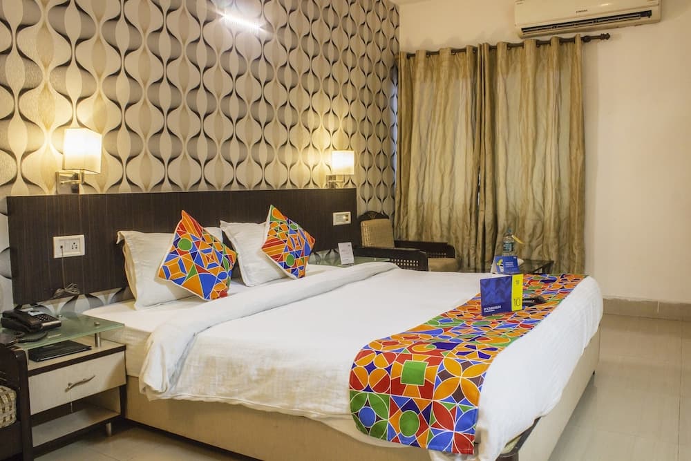 FabExpress Royal Residency I