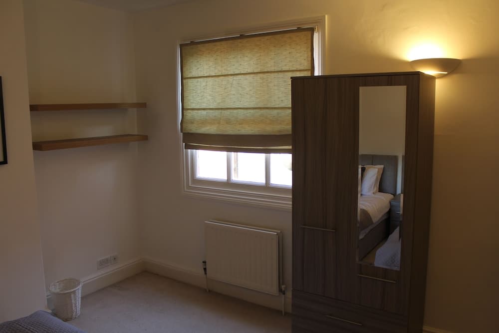 Knighton Villa by JensenLet SA