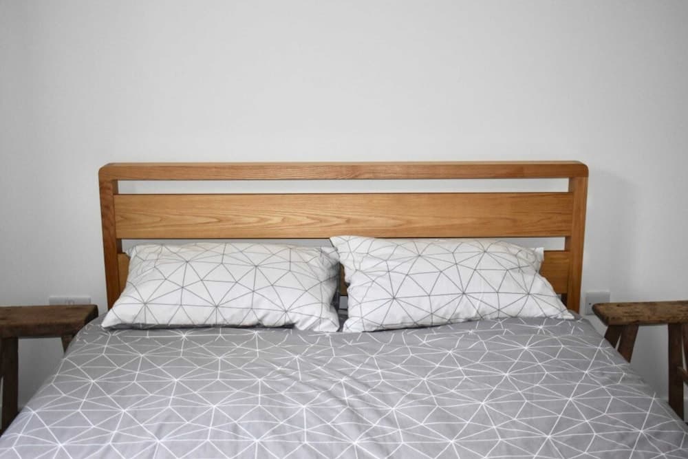 Stylish and Super-central 2 Bedroom Modern Apartment