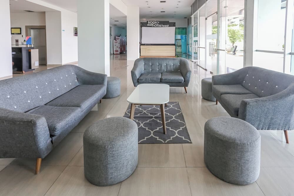 Collection O Cikarang Near President University Formerly Enviro