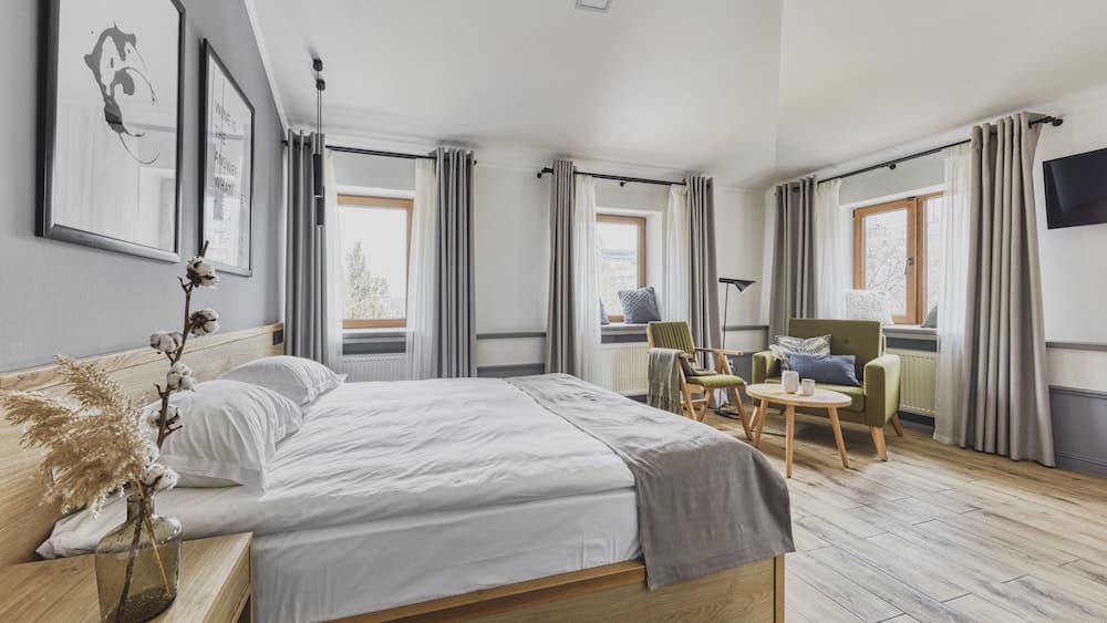 Wine & Pillow Hotel by Frapolli