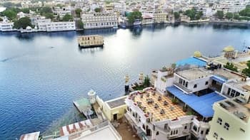 Hotal Devraj Niwas on Lake Pichola Udaipur
