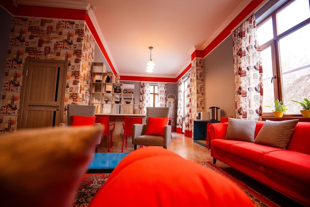 Mountain Road Hostel