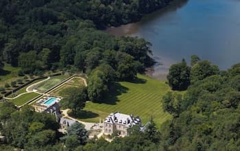 Domaine De Locguénolé & Spa