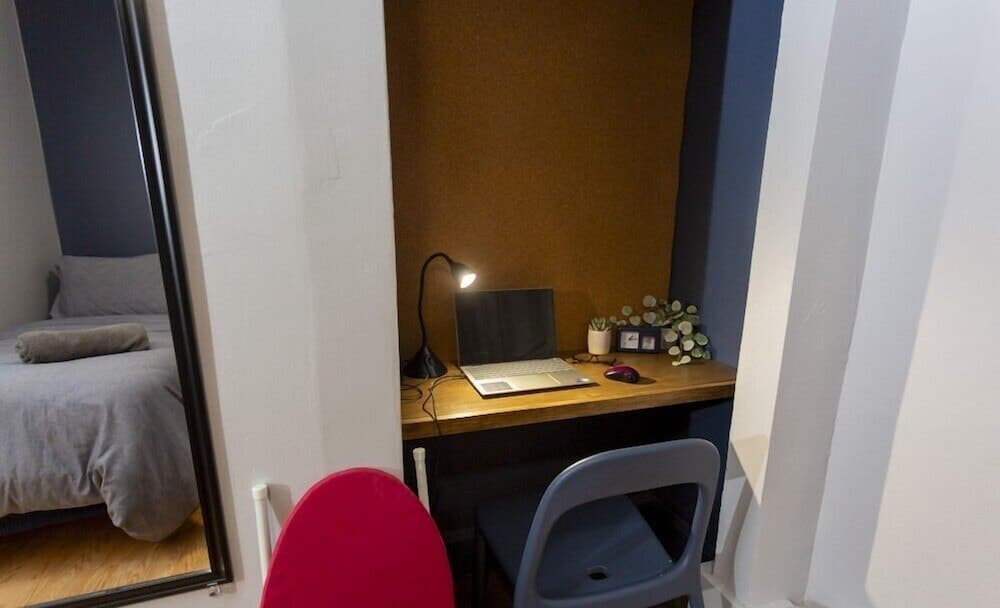 Chicago Parthenon Hostel