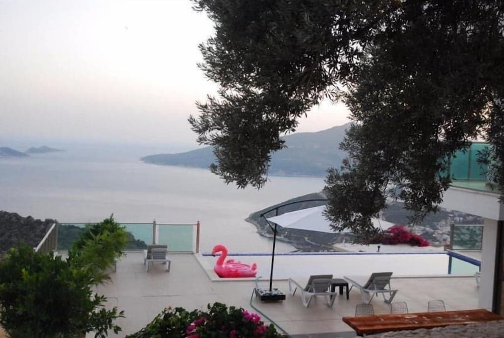 Villa Western Emilia