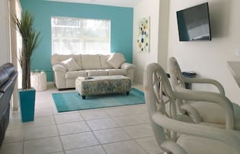 Sunny Daze Rotonda West