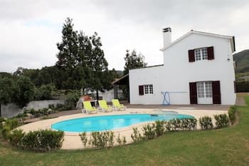 Batalha House by Green Vacations