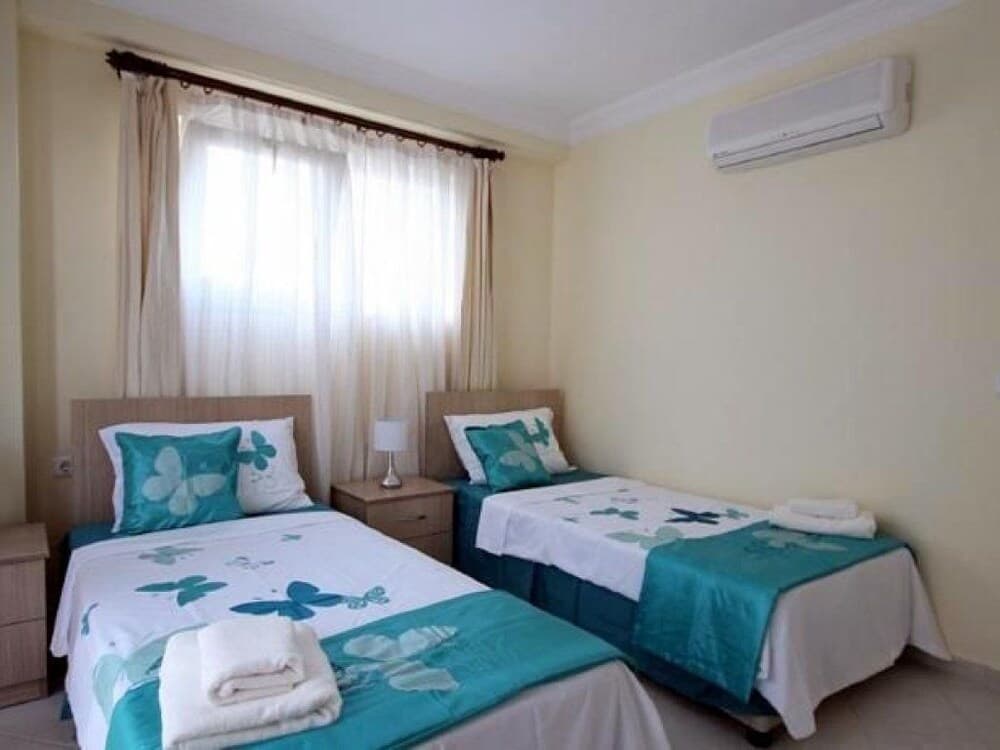 2 Bedroom Apartment Lake View 3 by Likya Global