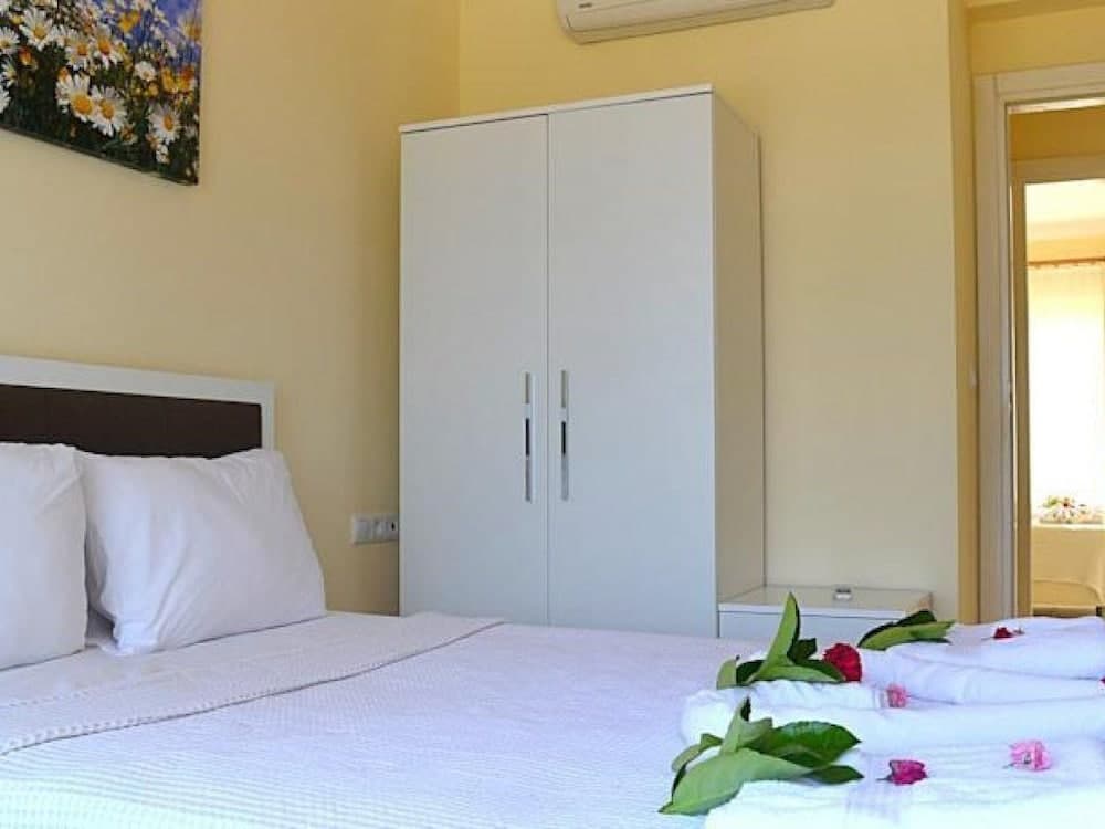 2 Bedrooms Apartment Lake View 6 by Likya Global