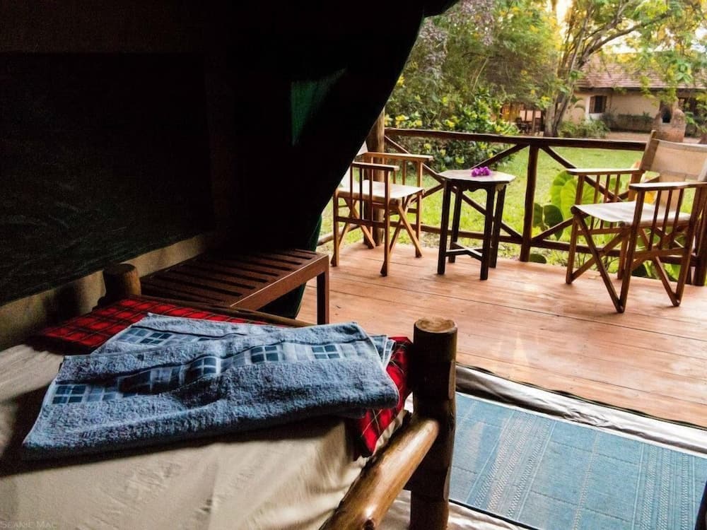 Simbamwenni Lodge and Camping